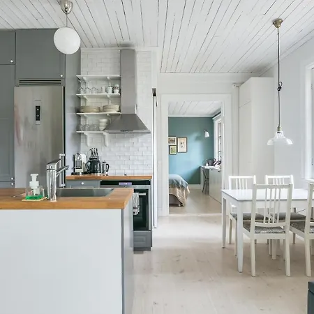 Peaceful, Picturesque & Forest Retreat Stoccolma