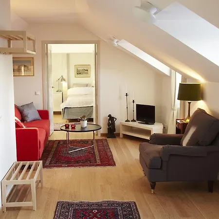 Lady Hamilton Hotel 4*