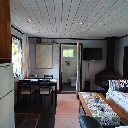 Moeja I Stockholms Skaergard Villa *