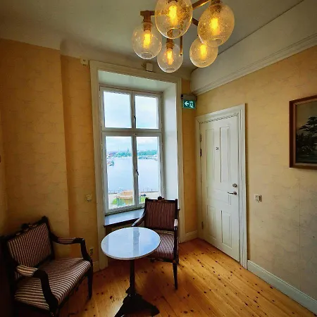 Ersta & Konferens Hotel 2*