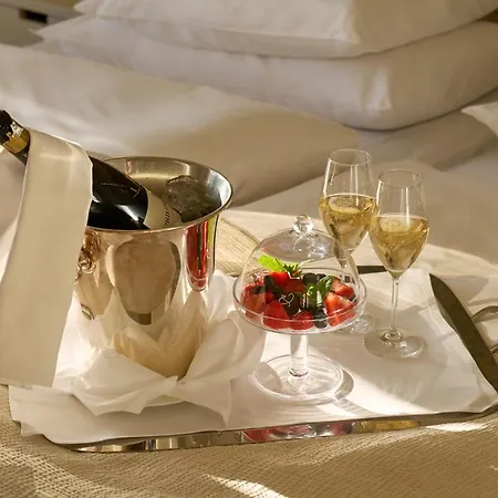 Hotel Diplomat
