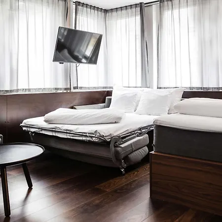 Hotel Western And 3*