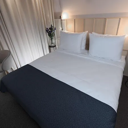 Western Grow Hotel Solna