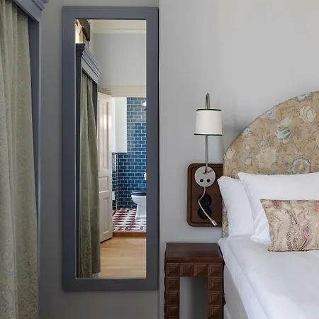 Hotel Ruth, Worldhotels Crafted 3*