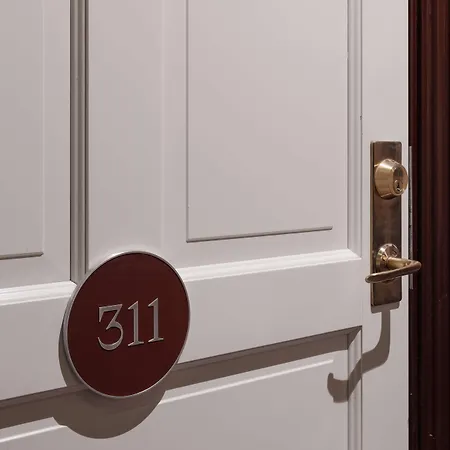 Hotel Ruth, Worldhotels Crafted 3*