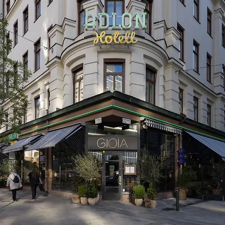 Elite Adlon Отель 4*