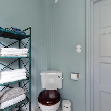 Вилла Fantastic 4 Bedroom In Bromma With Everything Стокгольм