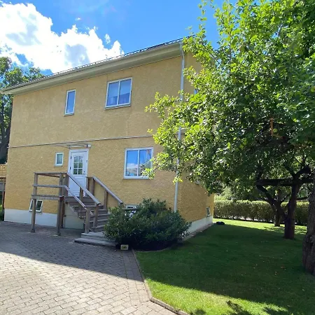 Lower Floor Of 50 Sqm In With Parking