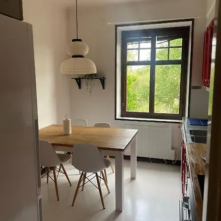Apartment Garbo