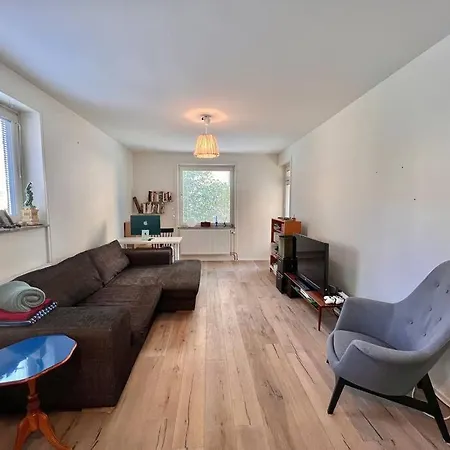 Great One Bedroom Flat Close To The City.