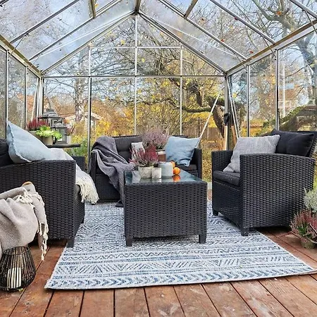 Villa Amazing Family In Stockholm