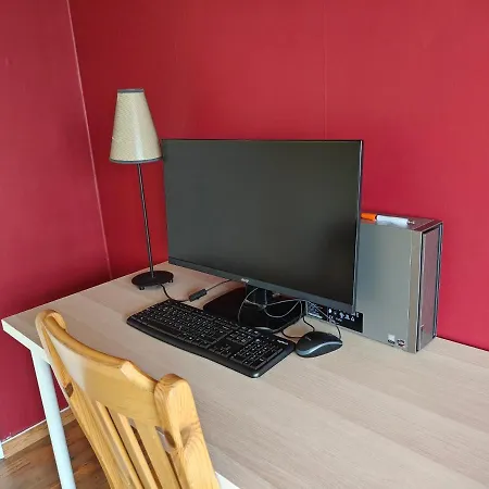 Large Room, Near Kista Galleria, * Stockholm