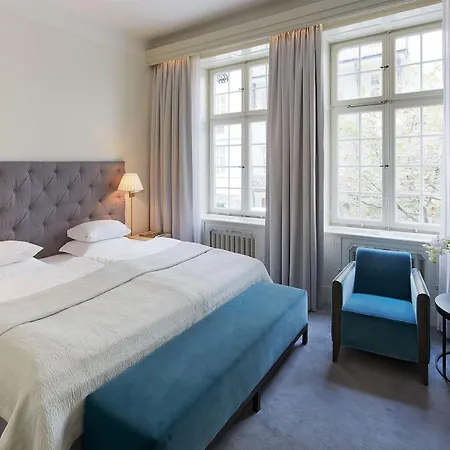 Hotel Diplomat