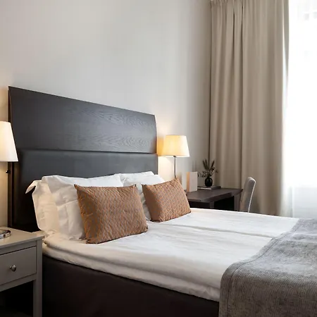 Elite Adlon Отель 4*