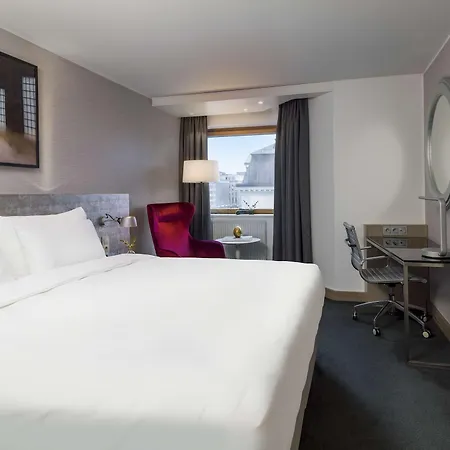 Radisson Blu Royal Viking Hotel, Hotel