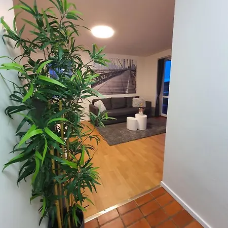 Apartment Close To The Subway. Beautiful And Cozy Apartment!