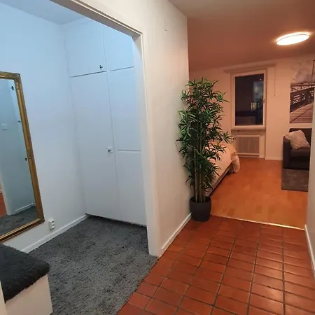 Close To The Subway. Beautiful And Cozy Apartment! * Stockholm