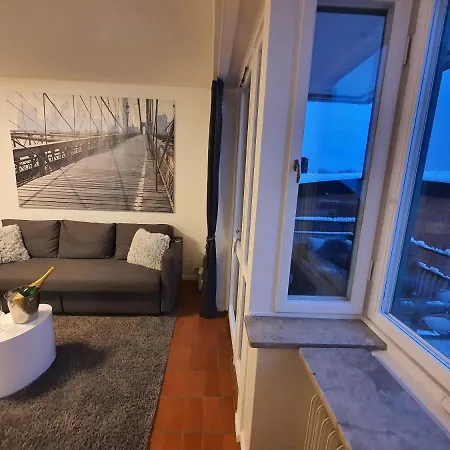 Close To The Subway. Beautiful And Cozy Apartment! Apartment