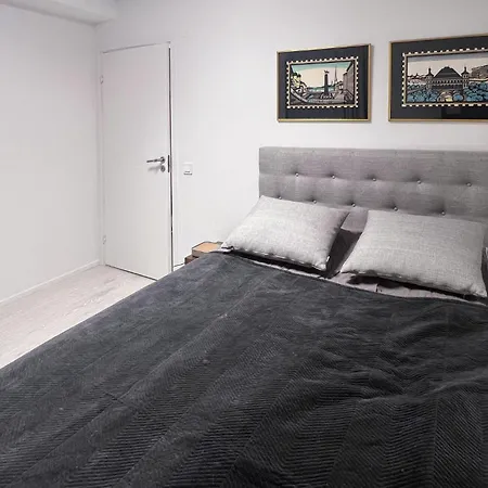 2 Bedroom Gorgeous In *