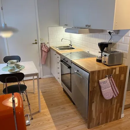 Laegenhet Med Egen Ingang Apartment