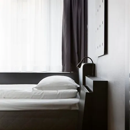 Comfort Xpress Hotel 3*