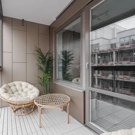 Beautiful And Cozy In A New Building شقة *