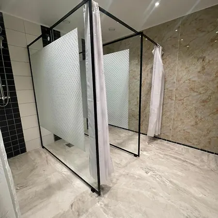 Expo Hotel 3*