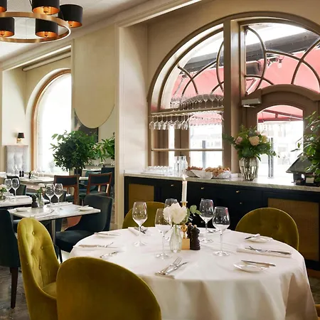 Diplomat Hotel 5*