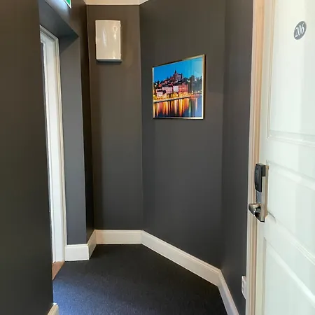Unique Jungfrugatan Hotel 4*