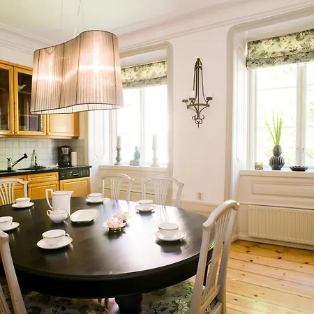Perseus Apartment