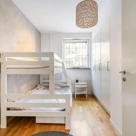 Apartament 100 Sqm In Stockholms Finest Area - Oestermalm *