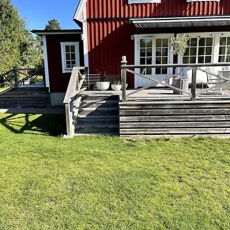 Villa Mysig I Stavnaes By- Sommarhamn, Vaermdoe