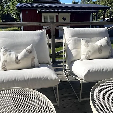 Mysig I Stavnaes By- Sommarhamn, Vaermdoe Stockholm