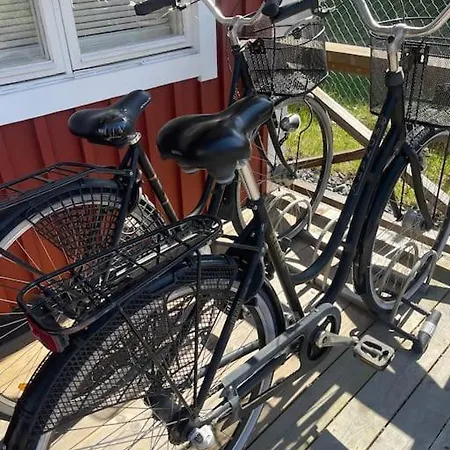 Mysig I Stavnaes By- Sommarhamn, Vaermdoe *