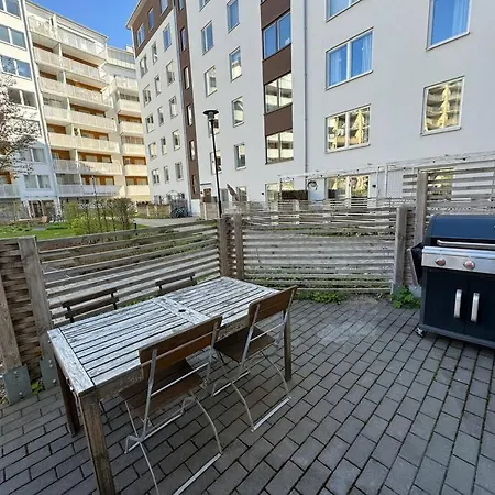 A Between Nature And Hammarby Sjoestad *