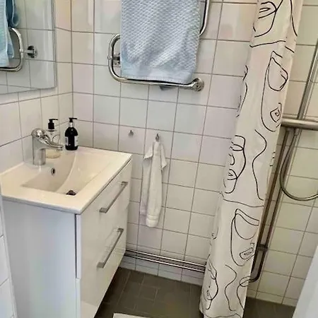 Apartment Modern Laegenhet Med Balkong Stockholm