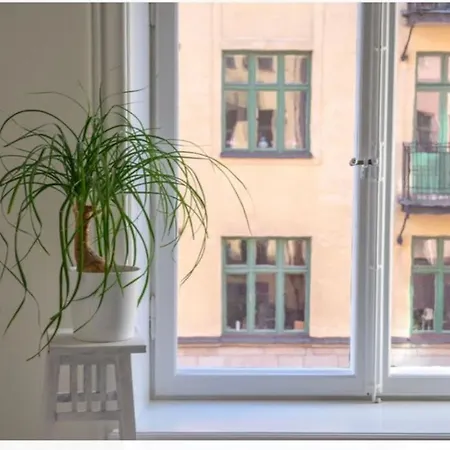 Modern Laegenhet Med Balkong Apartment