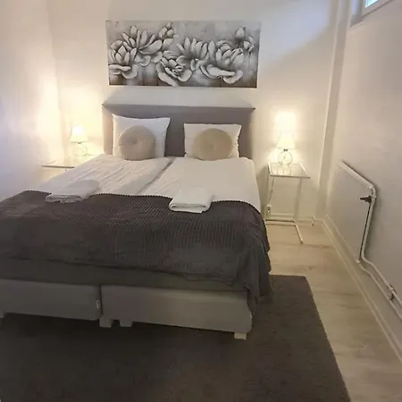Appartement Beautiful Basement Apartment, Very Private And Close To The Metro