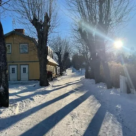Villa Mysig I Stavnaes By- Sommarhamn, Vaermdoe Stockholm