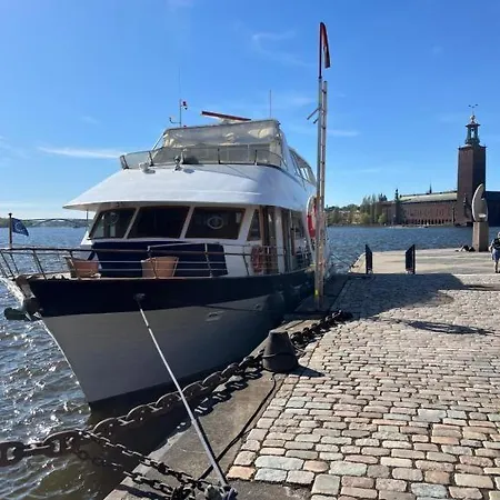Båthotell My Etera