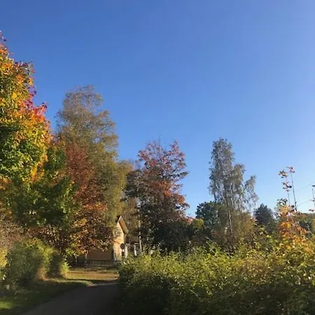 Mysig I Stavnaes By- Sommarhamn, Vaermdoe Villa