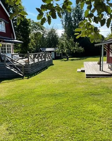 Mysig I Stavnaes By- Sommarhamn, Vaermdoe * Stockholm