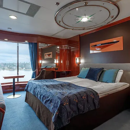 Viking Line - Overnight Cruise From Ville de Stockholm