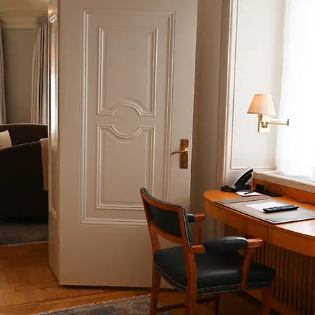 Diplomat Hotel 5*