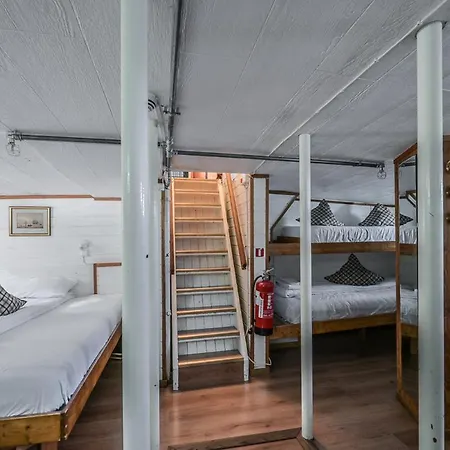 Rygerfjord Hotel&hostel Botel