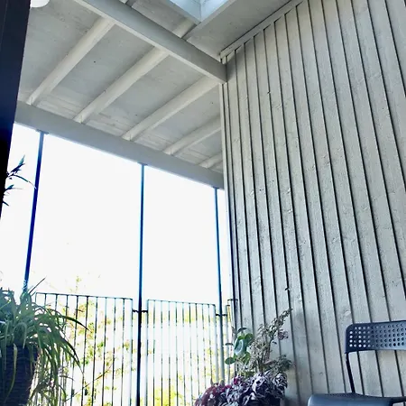 Villa Garden House Close To Stockholm