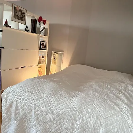 Cozy Shared For Female In * Stockholm