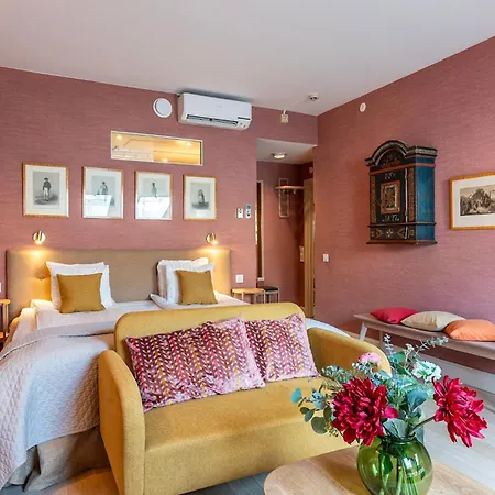 Hotel Lady Hamilton 4*