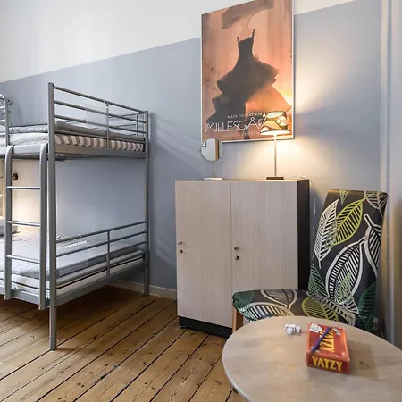 Hostel Castanea Old Town