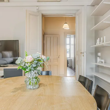Laegenhet Med Fantastiskt Laege Stockholm